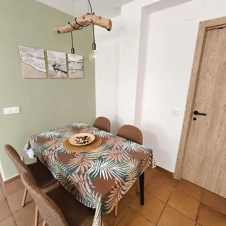 Lägenhet Bajo Con Terraza Y Bbq Cerca De Playas Y Santander *